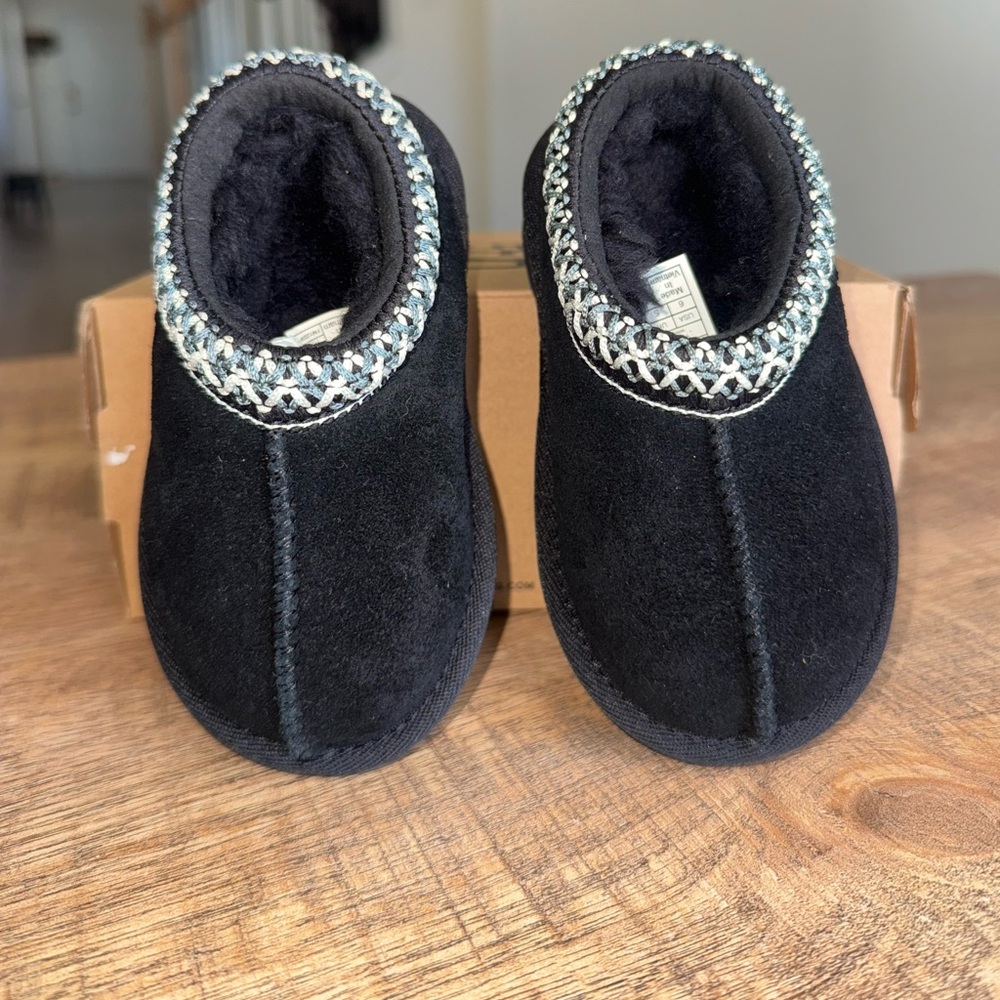 NWT UGG Toddler Tasman Slippers Black | Size 6